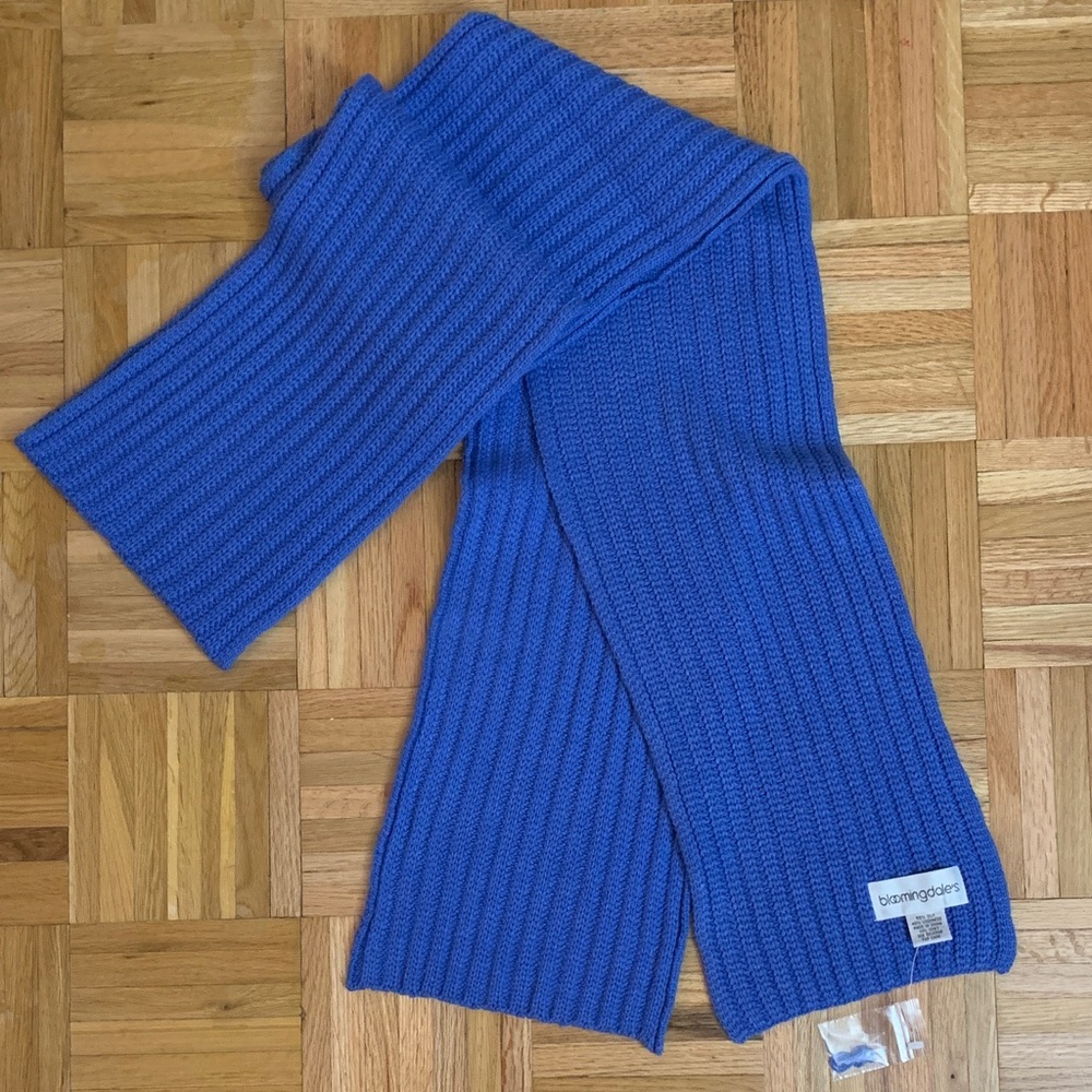 NWT 54” Bloomingdale's VTG Blue Ribbed Scarf Original Packaging SILK & CASHMERE